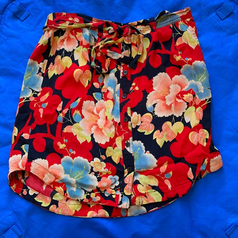 Loft red and black flowy skirt